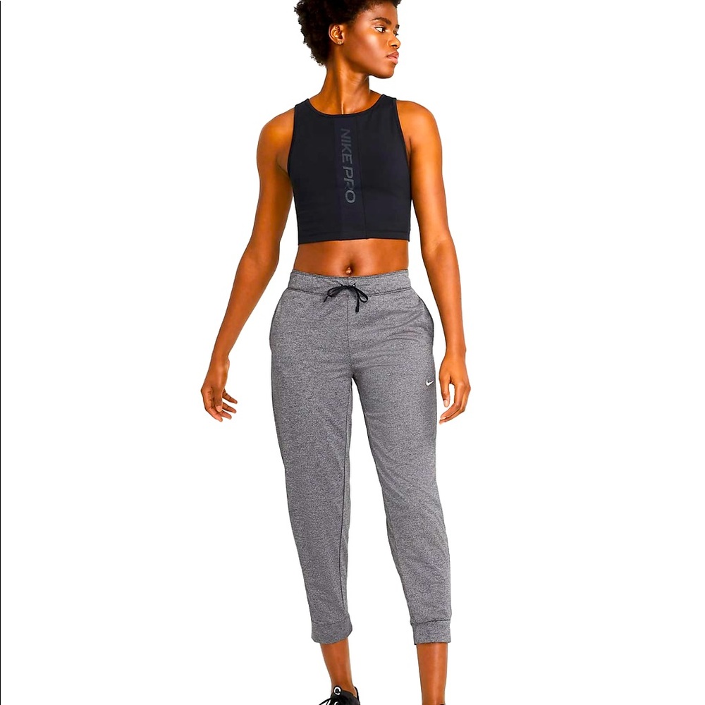 Nike - Women’s 7/8 Training Pants - NWOT - Grey - 2XL - Sustainably Made
